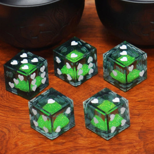 Heart Liquid Core Dice Set