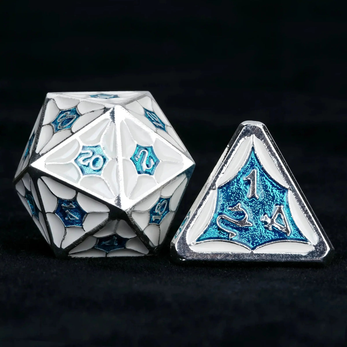 Interstellar Series Metal DND Dice Set – Light blue and silver metallic DND D20 and D4 dice from the StarCraft series