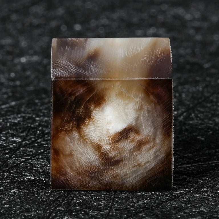 Look Text Gemstone DND Dice Set – alternate product view