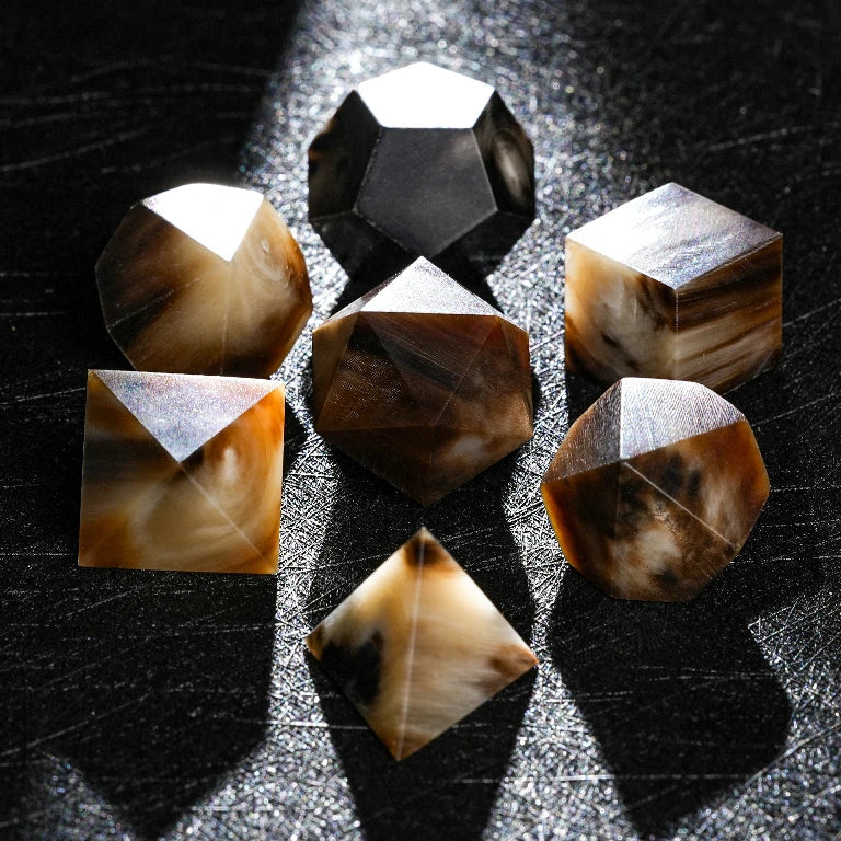 Look Text Gemstone DND Dice Set – alternate product view