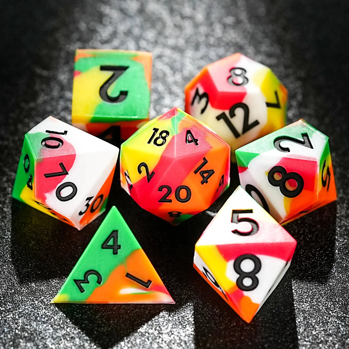 Mixed Color Silicone DND Dice Set – Colorful mixed color board game silicone polyhedron dice set + purple numbers