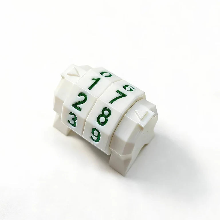 MTG Life Trading Card Accessory – 3D printed white MTG life counter with green numbers