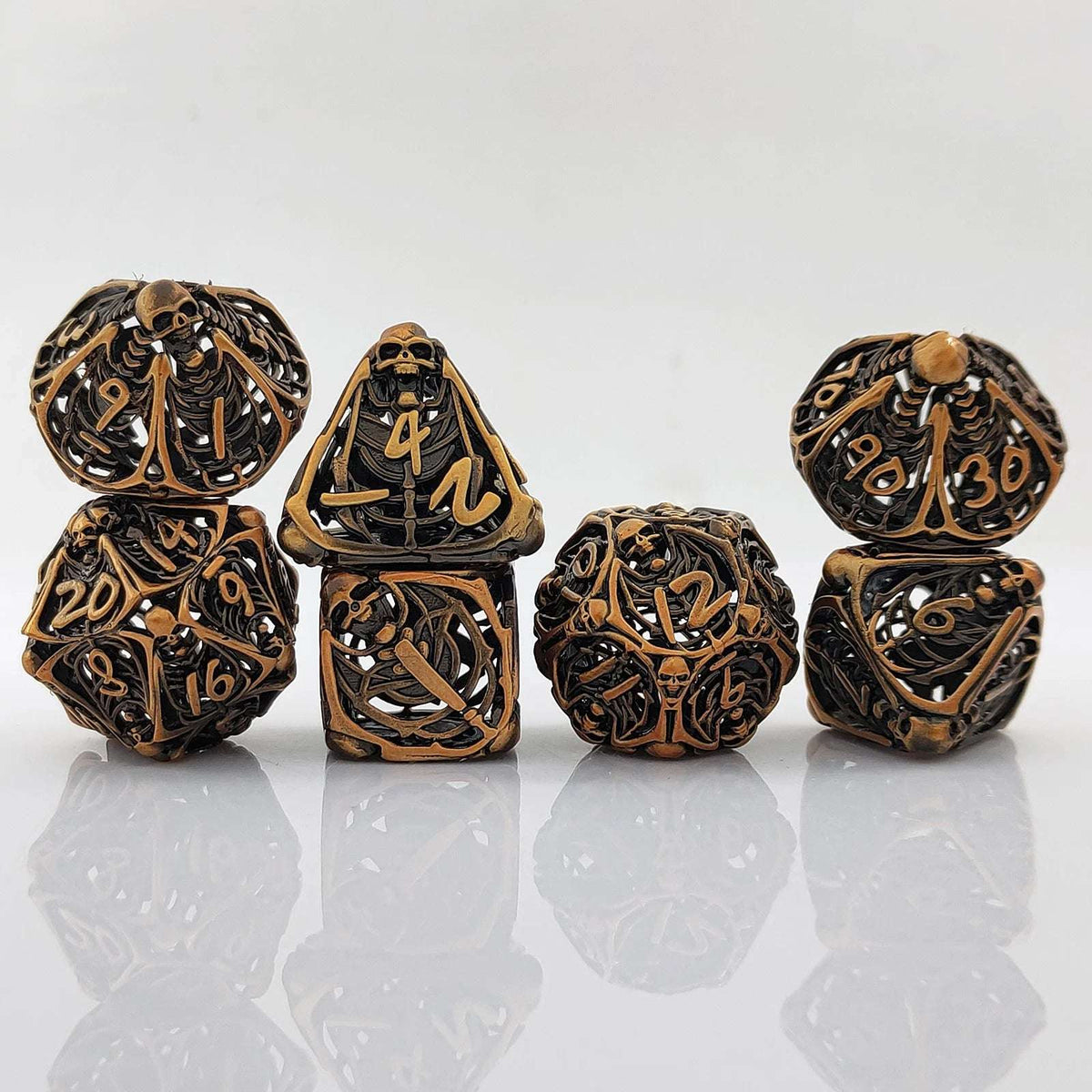 Old Joe Metal DND Dice Set – Vintage Brass Skull Metal Hollow DND Dice Set