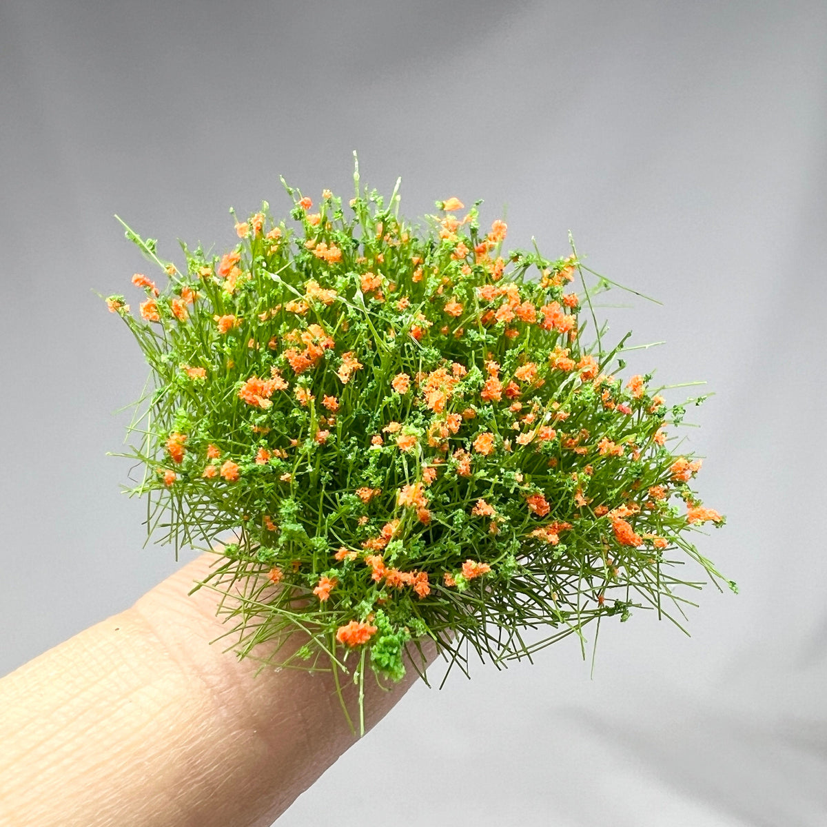Flower RPG Miniature – Tabletop Model – Orange Miniature Flower Clusters – Realistic Vegetation for Wargaming Terrain