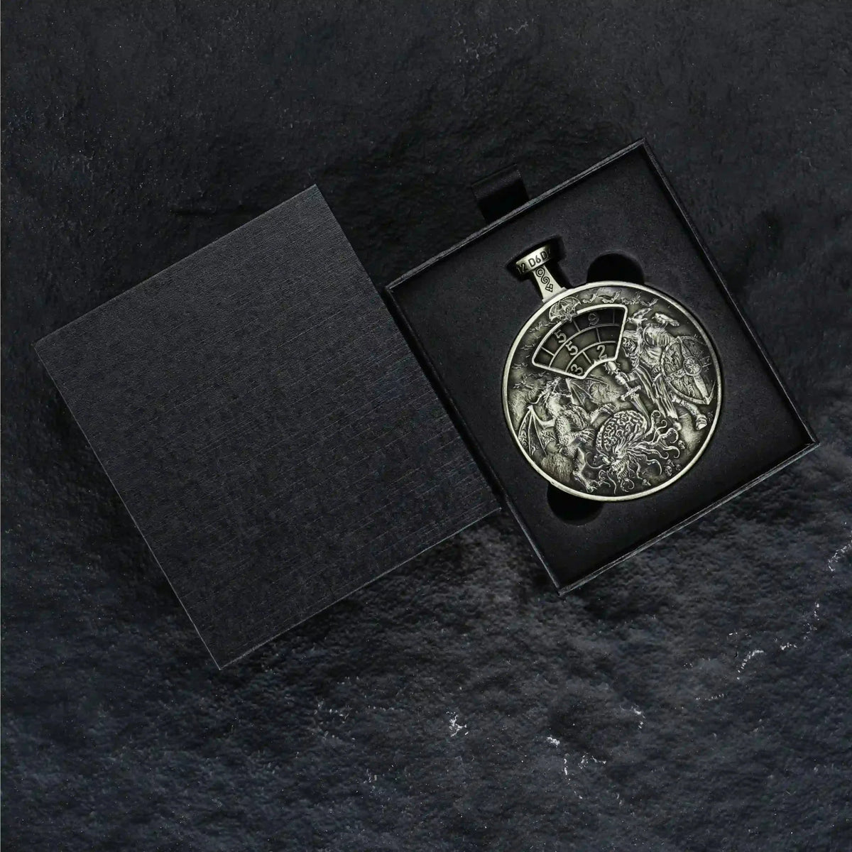 Pocket Watch Metal Spinner Dice Set – Unique 7-in-1 bronze DND spinning dice pocket watch with a black foam-lined dice