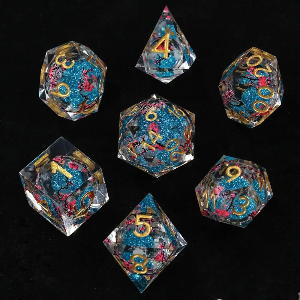Plum Blossom Resin Sharp Edge Dice Set – Gold Numbers – Sharp - edged plum blossom resin DND dice set + gold numbers