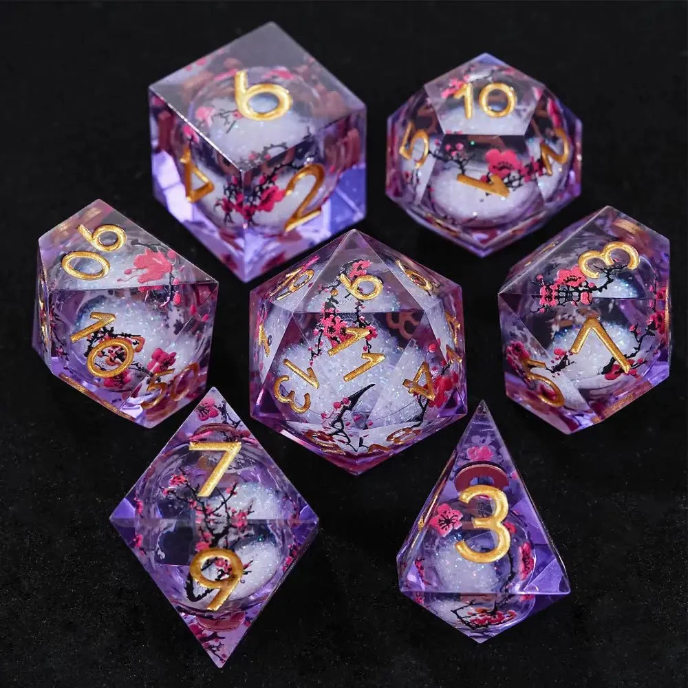 Plum Blossom Resin Sharp Edge Dice Set – Gold Numbers – Sharp - edged plum blossom resin DND dice set + gold numbers