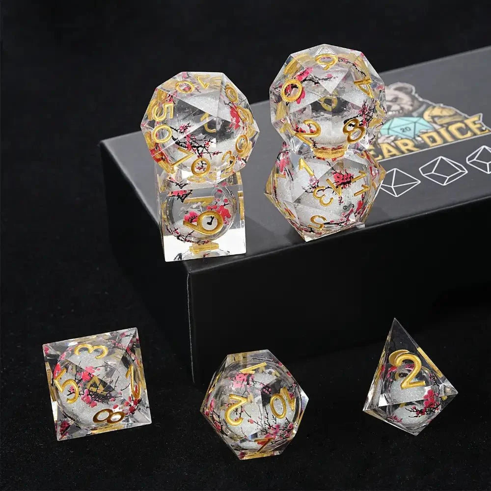Plum Blossom Resin Sharp Edge Dice Set – Gold Numbers – Sharp - edged plum blossom resin DND dice set + gold numbers
