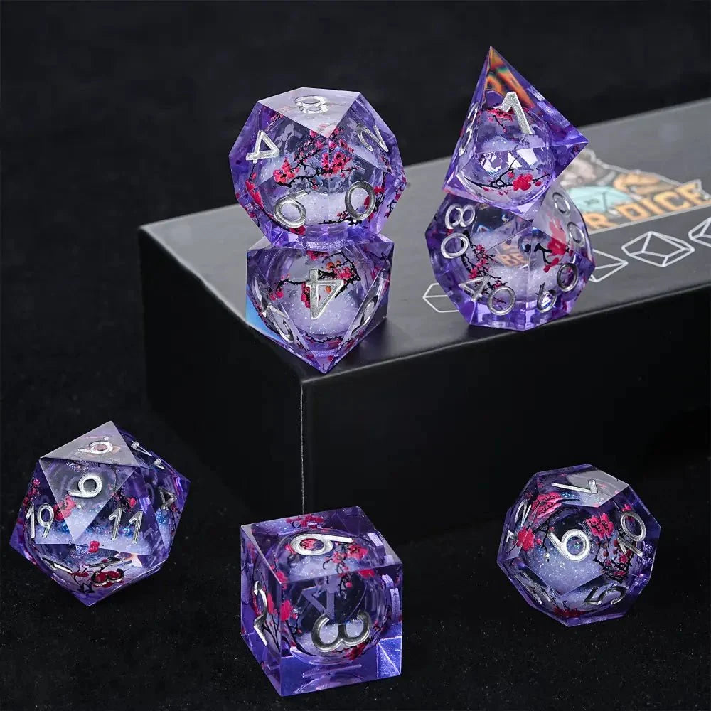 Plum Blossom Resin Sharp Edge Dice Set – Gold Numbers – Sharp - edged plum blossom resin DND dice set + gold numbers