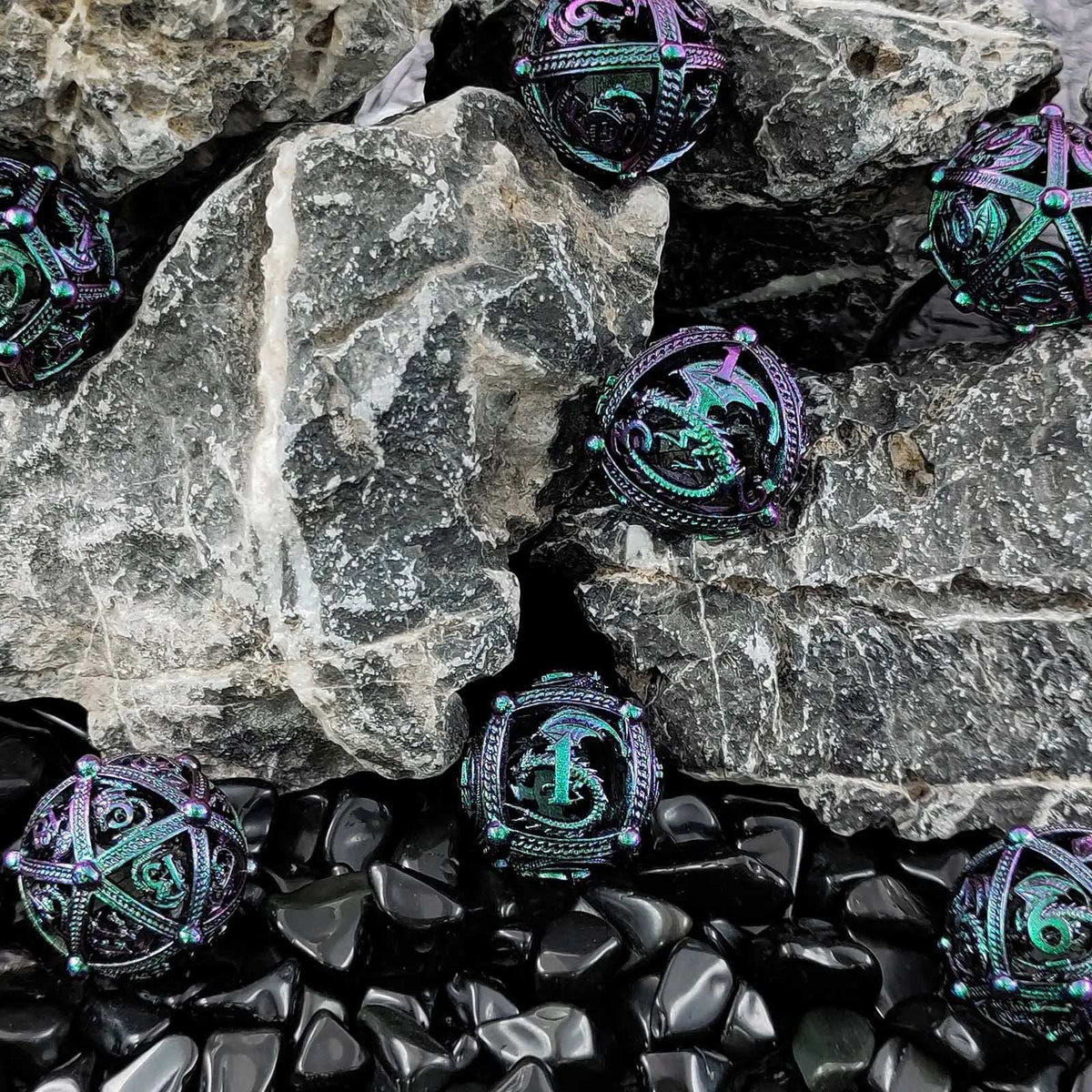 Pterosaur Metal DND Dice Set – Cool pterosaur spreading wings Metal hollow edge rounded corners dnd dice set purple and