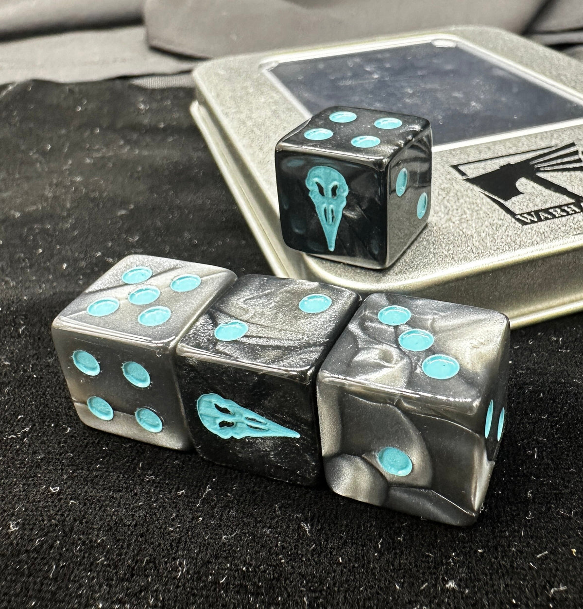 Raven Guard Acrylic D6 Dice Set – Blue Pips – alternate product view