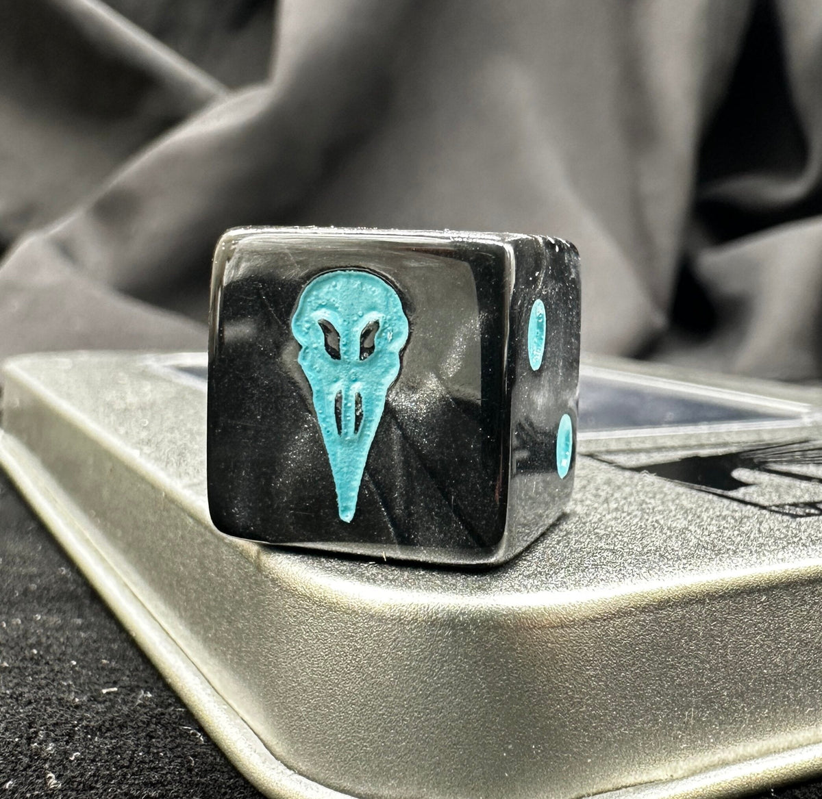 Raven Guard Acrylic D6 Dice Set – Blue Pips – alternate product view
