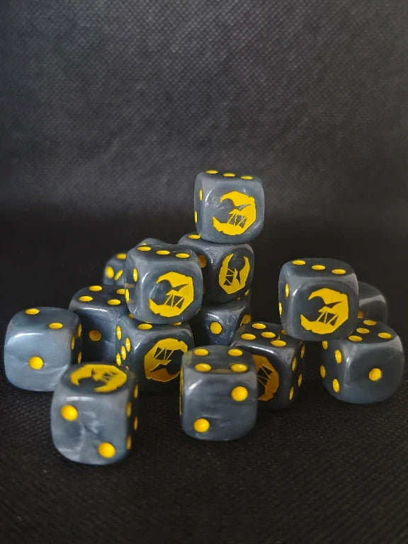 Raven Guard Metal D6 Dice – Warhammer 40K Raven Guard Acrylic D6 Dice with Yellow Pips