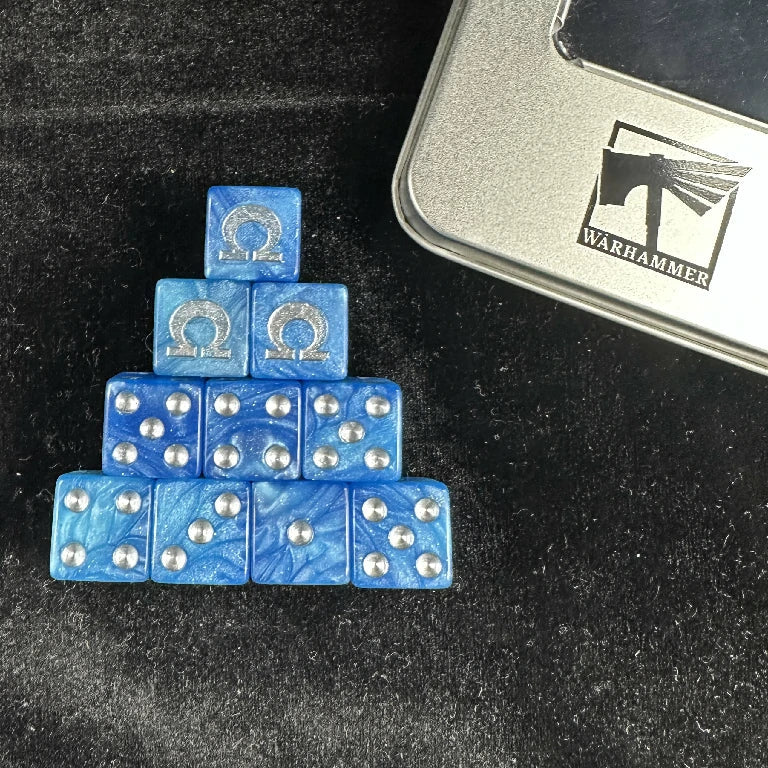 Resin D6 Dice – Glitter – 16mm Warhammer 40K Ultramarines Blue Glitter Acrylic D6 Dice with silver pips; Ultramarines