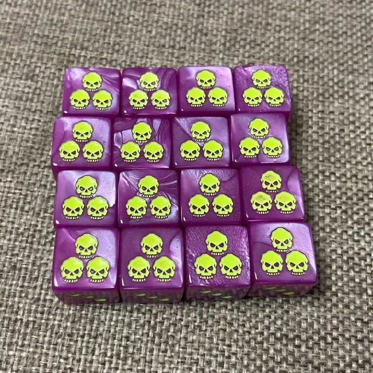 Resin D6 Dice – Guardian Legion – Warhammer 40K Necron-themed 16mm purple acrylic D6 dice with yellow-green pips