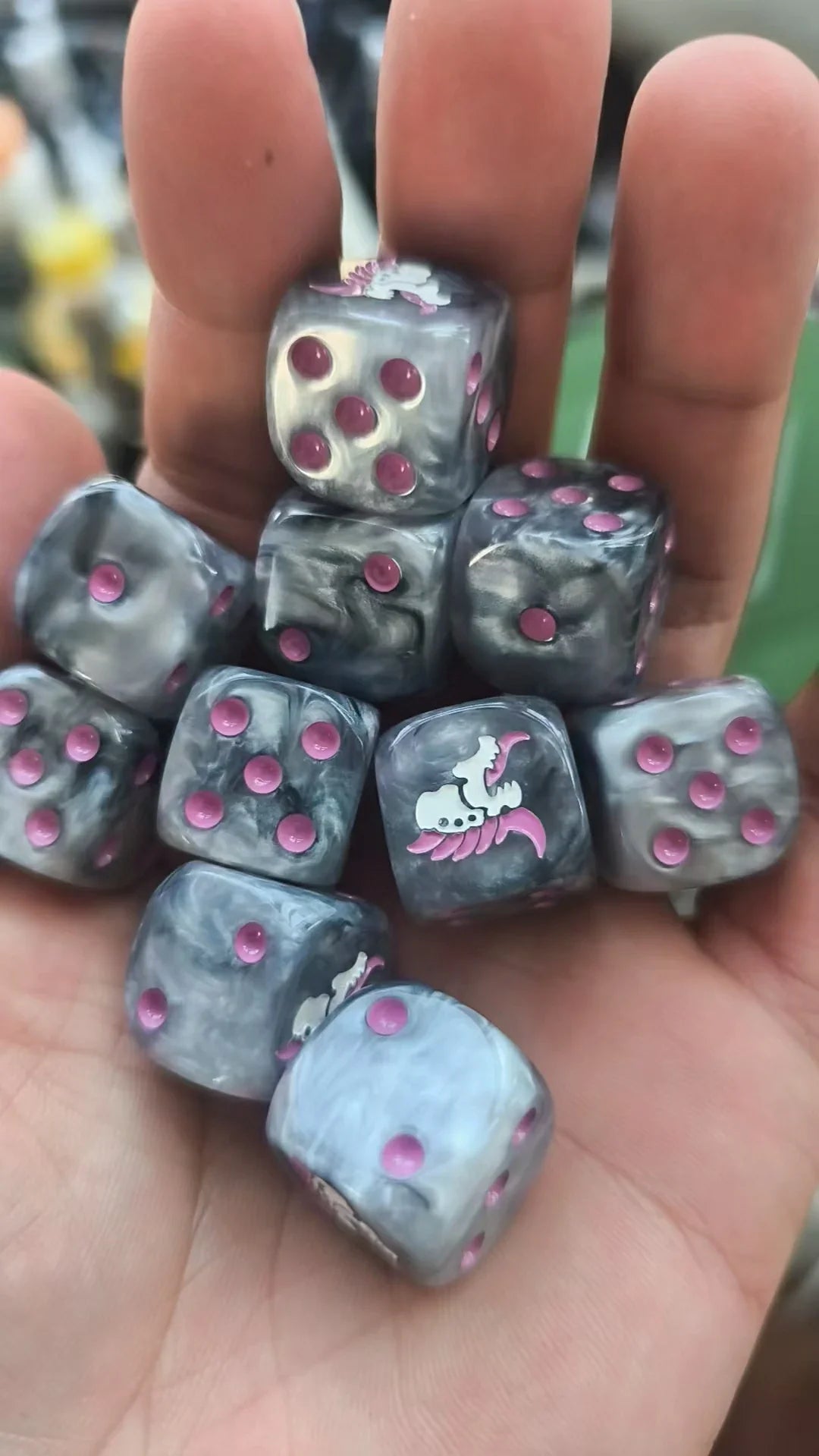 Resin D6 Dice Set – 40k Tyranids – alternate product view