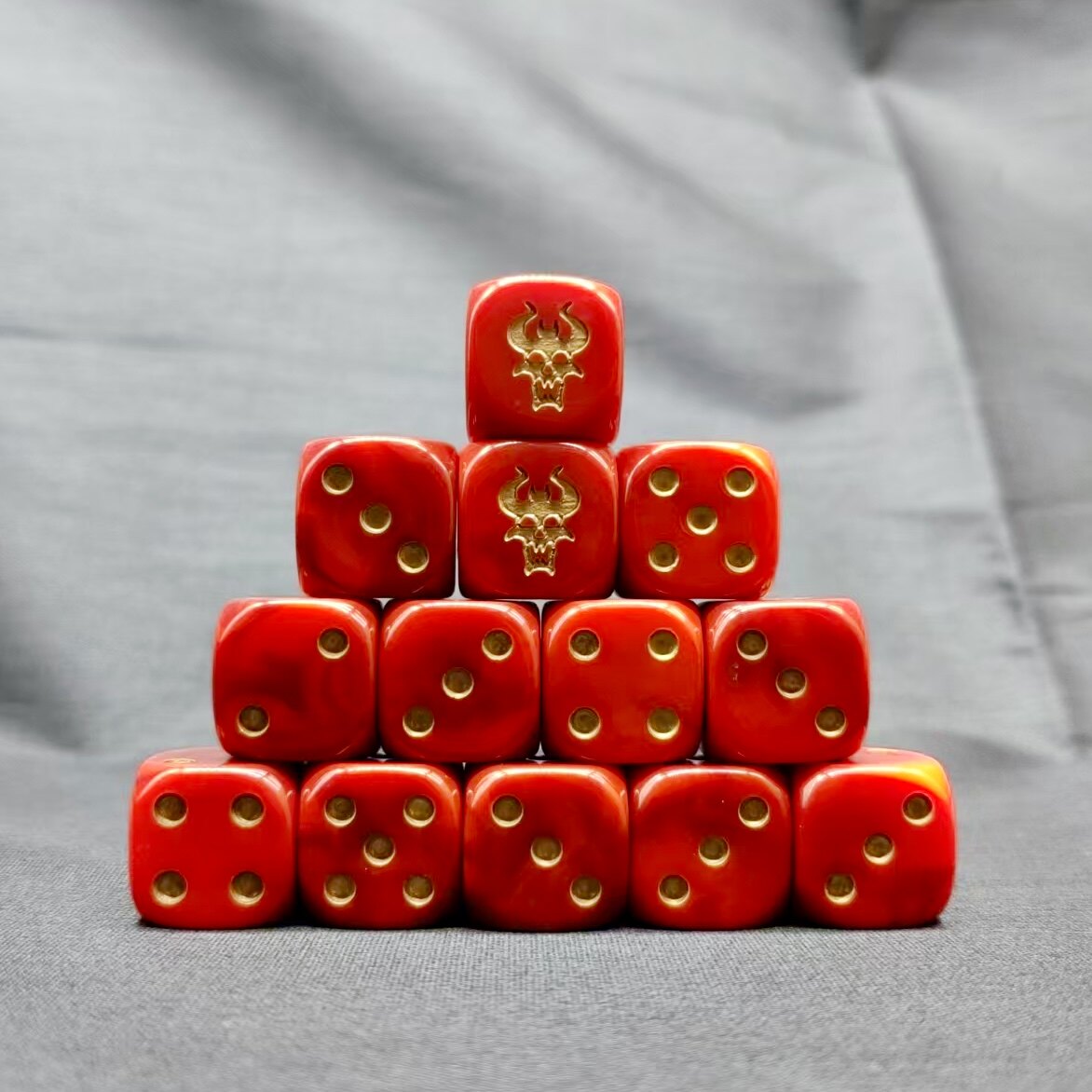 Resin D6 Dice Set – Khorne Marble