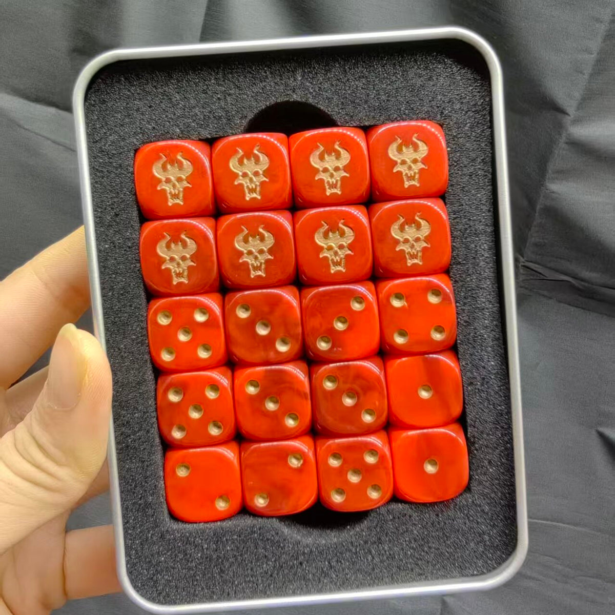 Resin D6 Dice Set – Khorne Marble – alternate product view