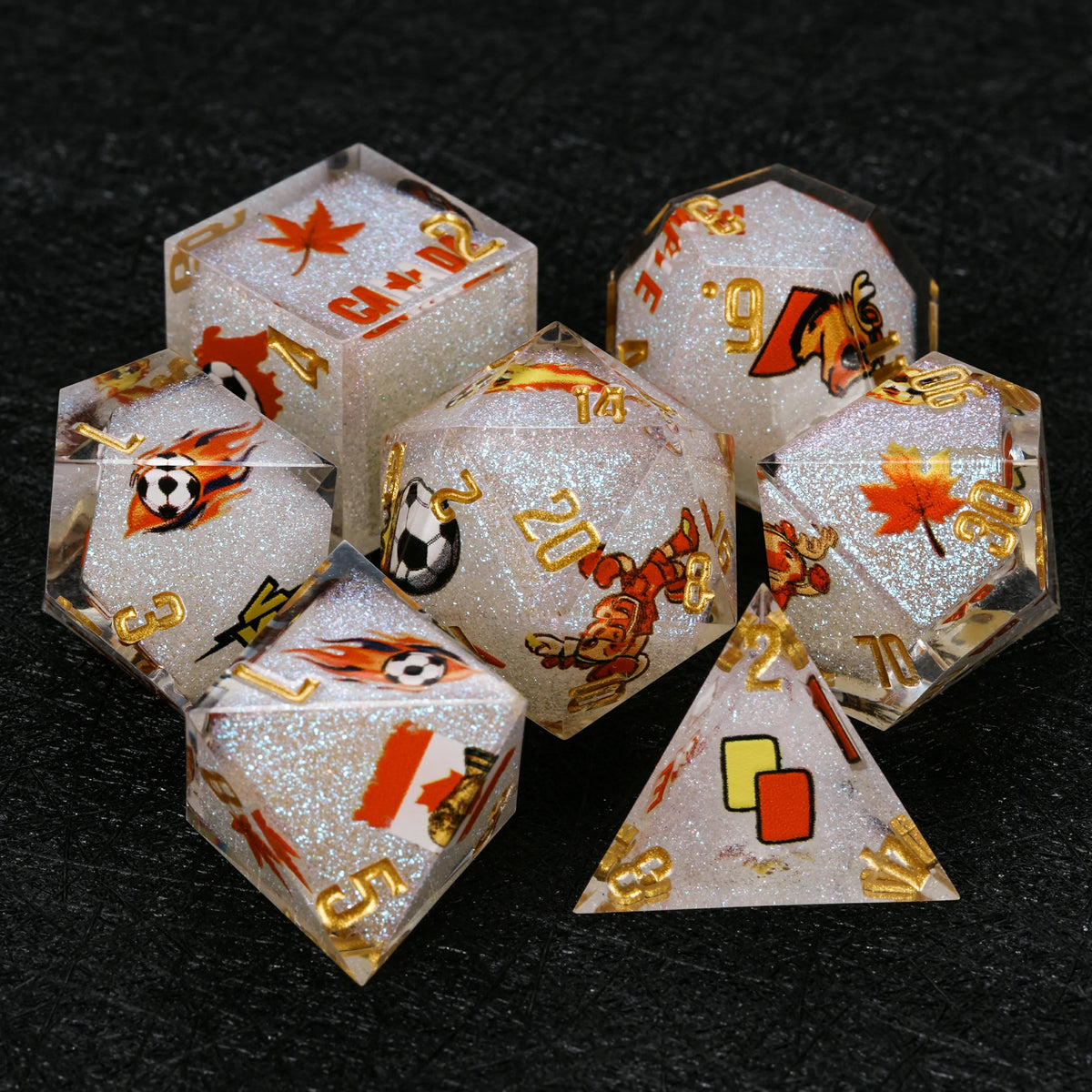 Star Resin DND Dice Set – Glitter – World Cup – Canada Soccer 1