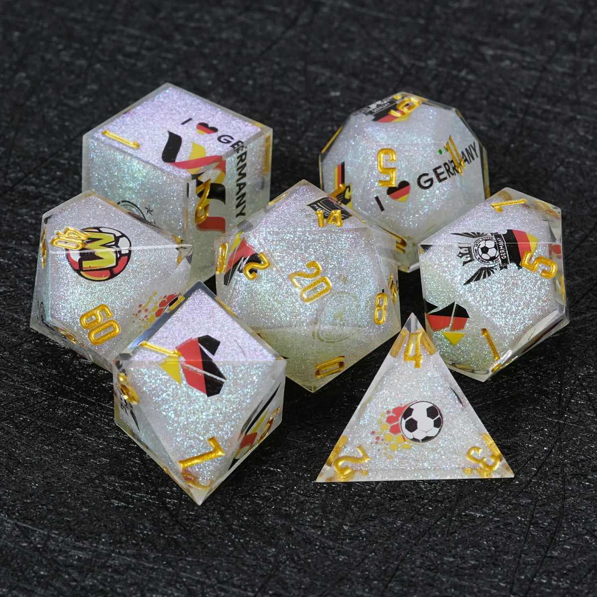 Star Resin DND Dice Set – Glitter – World Cup