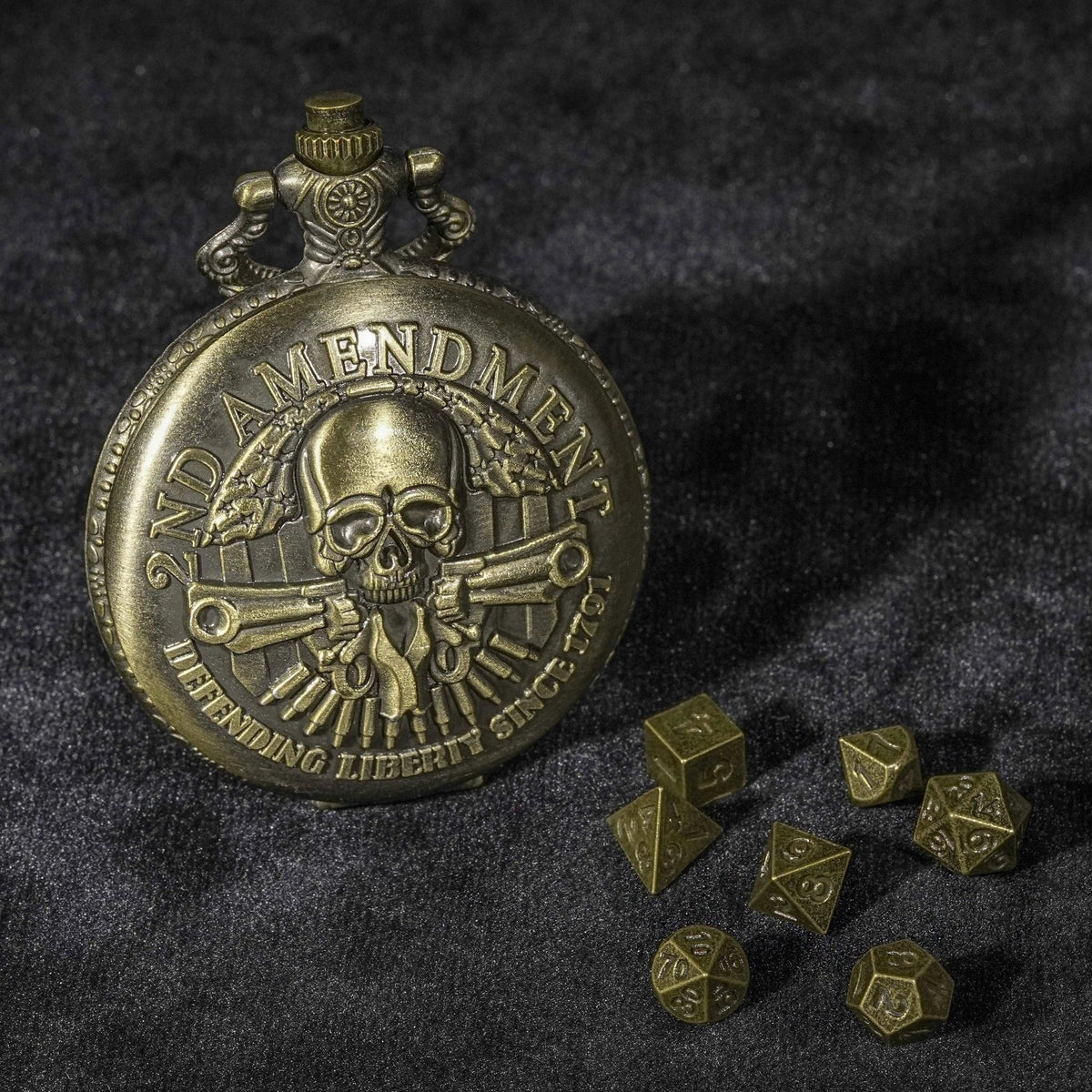 Steampunk Dice Box – Metal – Cool bronze skull double gun dice pocket watch box chain + DND bronze 6mm mini dice set
