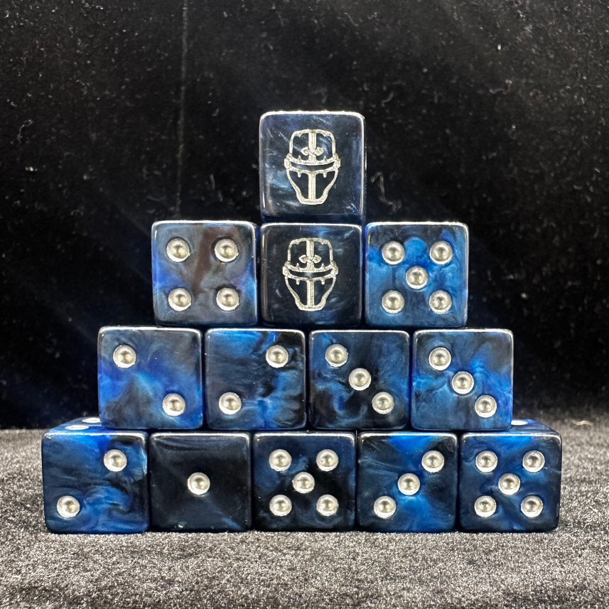 Acrylic RPG Dice Set – Warhammer 40K Imperial Knight Acrylic D6 Dice pyramid stack showing engraved helmet on 6-face